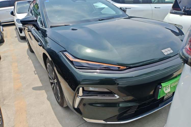 Used Geely Galaxy 8 2025 130km EM-P Starship Edition Front
