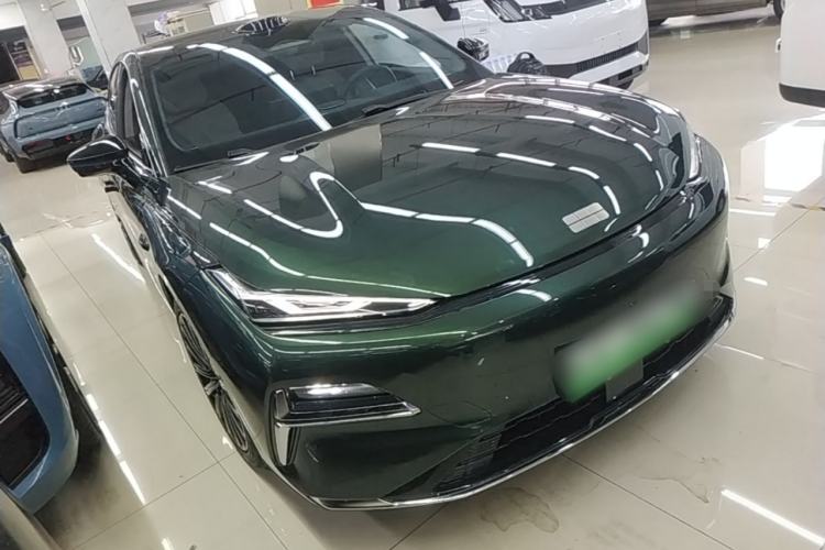Used Geely Galaxy 8 2025 130km EM-P Starship Edition Front Right 45 Deg