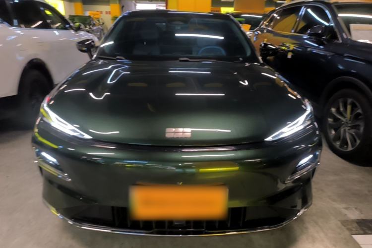 Used Geely Galaxy 8 2025 130km EM-i Deluxe Edition Front