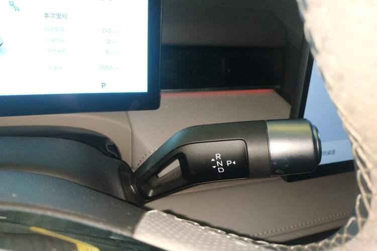 Used Geely Galaxy 8 2025 130km EM-P Starship Edition Gear Lever