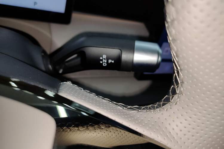 Used Geely Galaxy 8 2025 130km EM-P Starship Edition Gear Lever