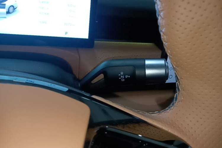 Used Geely Galaxy 8 2025 130km EM-P Starship Edition Gear Lever
