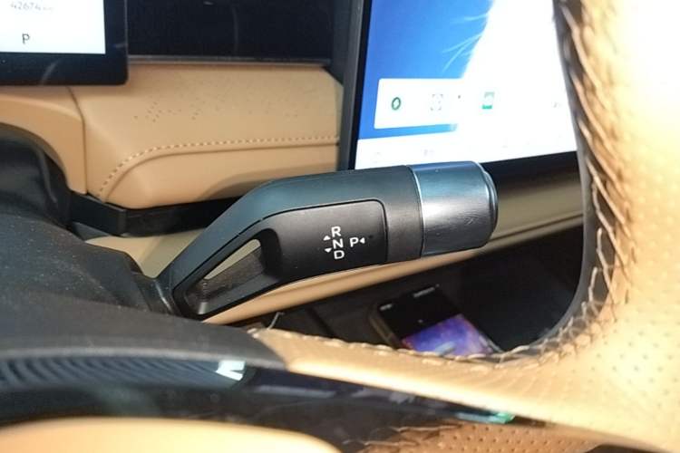 Used Geely Galaxy 8 2025 130km EM-P Starship Edition Gear Lever