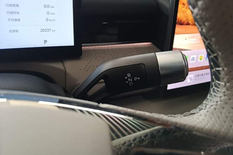 Used Geely Galaxy 8 2025 130km EM-P Starship Edition Gear Lever