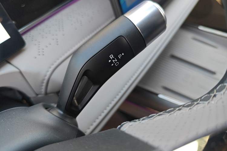 Used Geely Galaxy 8 2025 130km EM-i Flagship Edition Gear Lever