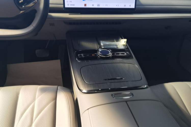 Used Geely Galaxy 8 2025 130km EM-P Starship Edition Gear Lever