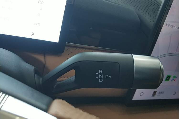 Used Geely Galaxy 8 2025 130km EM-P Starship Edition Gear Lever