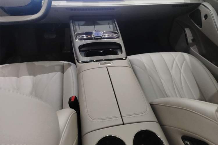 Used Geely Galaxy 8 2025 130km EM-i Deluxe Edition Gear Lever