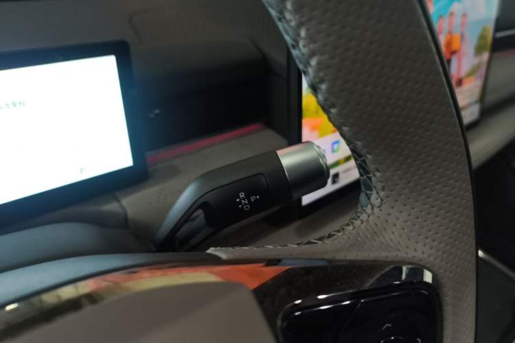 Used Geely Galaxy 8 2025 130km EM-P Starship Edition Gear Lever