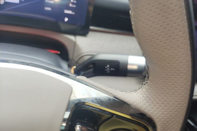 Used Geely Galaxy 8 2025 130km EM-i Prestige Edition Gear Lever