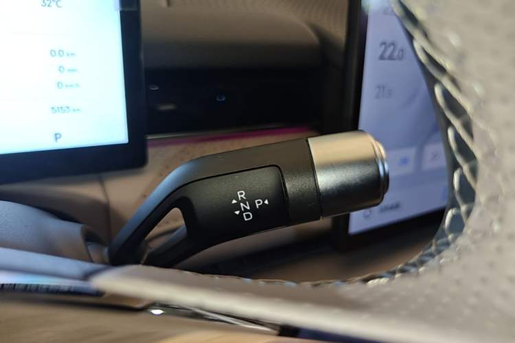 Used Geely Galaxy 8 2025 130km EM-P Starship Edition Gear Lever
