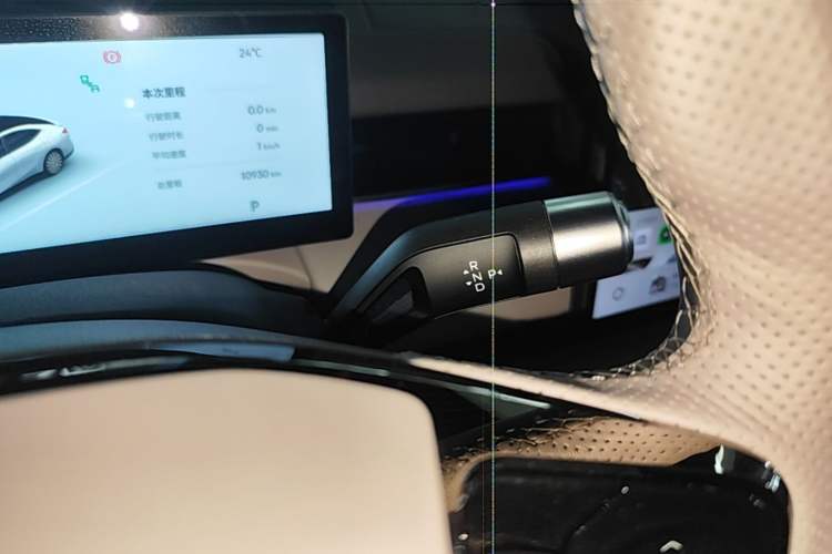 Used Geely Galaxy 8 2025 130km EM-P Starship Edition Gear Lever