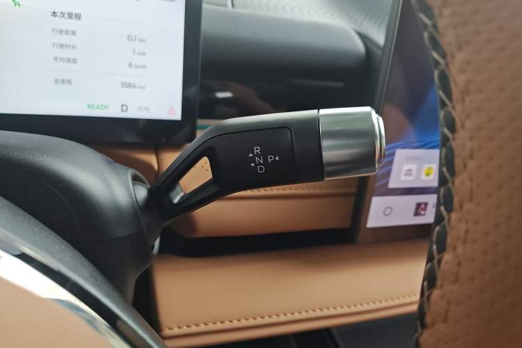 Used Geely Galaxy 8 2025 130km EM-P Starship Edition Gear Lever