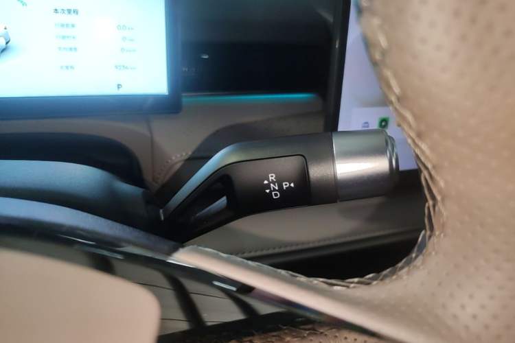 Used Geely Galaxy 8 2025 130km EM-P Starship Edition Gear Lever