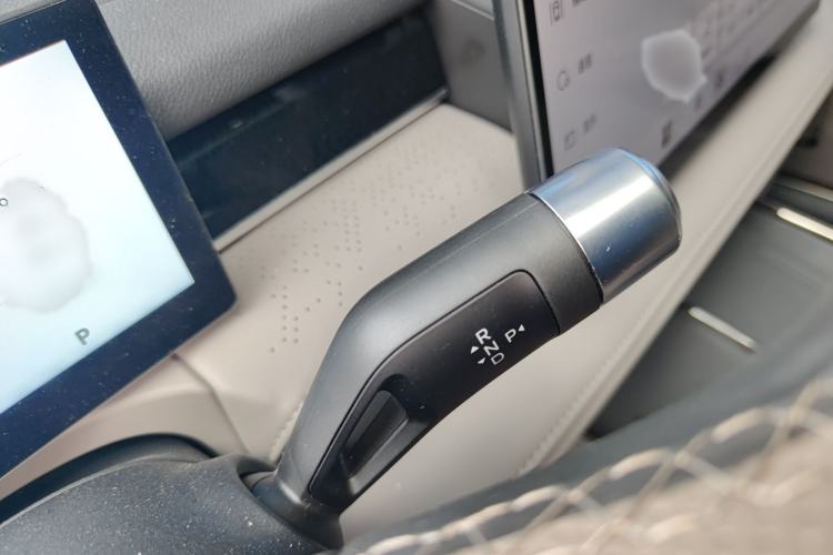 Used Geely Galaxy 8 2025 130km EM-i Deluxe Edition Gear Lever
