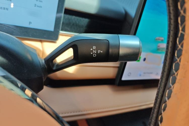 Used Geely Galaxy 8 2025 130km EM-i Flagship Edition Gear Lever