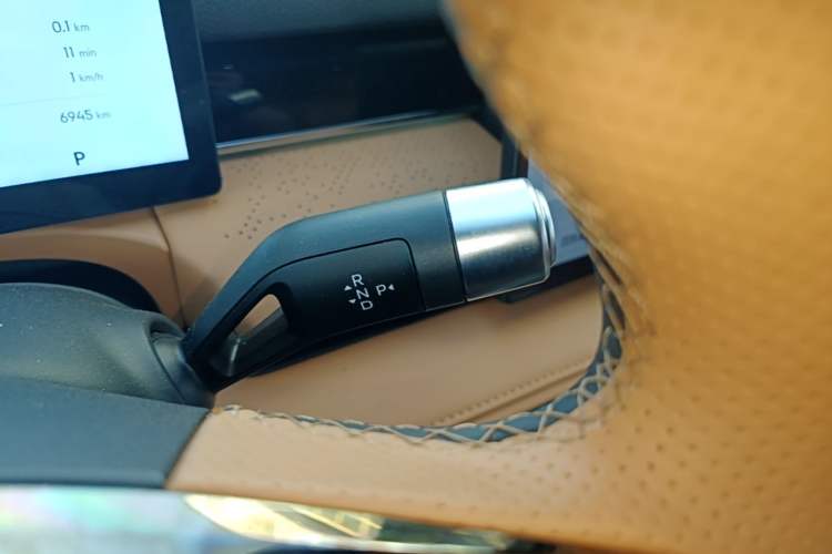 Used Geely Galaxy 8 2025 130km EM-P Starship Edition Gear Lever