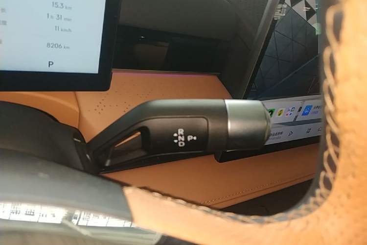 Used Geely Galaxy 8 2025 130km EM-P Starship Edition Gear Lever