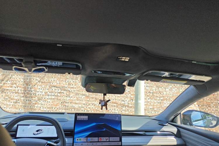 Used Geely Galaxy 8 2025 130km EM-i Flagship Edition Headliner