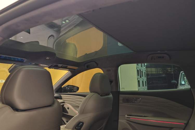 Used Geely Galaxy 8 2025 130km EM-P Starship Edition Headliner