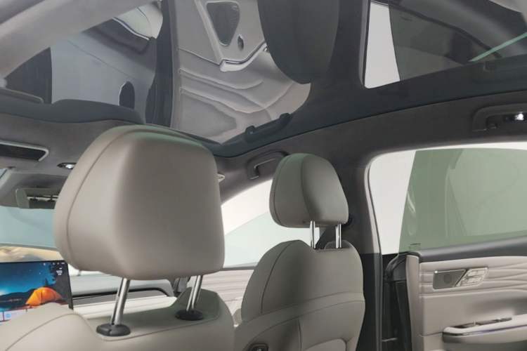 Used Geely Galaxy 8 2025 130km EM-P Starship Edition Headliner