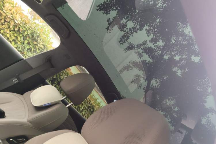 Used Geely Galaxy 8 2025 130km EM-P Starship Edition Headliner