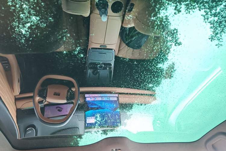 Used Geely Galaxy 8 2025 130km EM-P Starship Edition Headliner