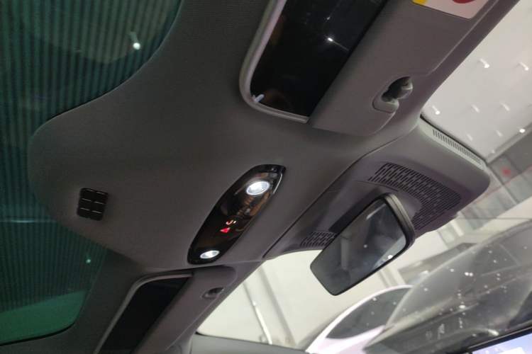 Used Geely Galaxy 8 2025 130km EM-i Deluxe Edition Headliner