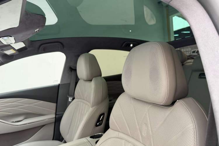 Used Geely Galaxy 8 2025 130km EM-P Starship Edition Headliner