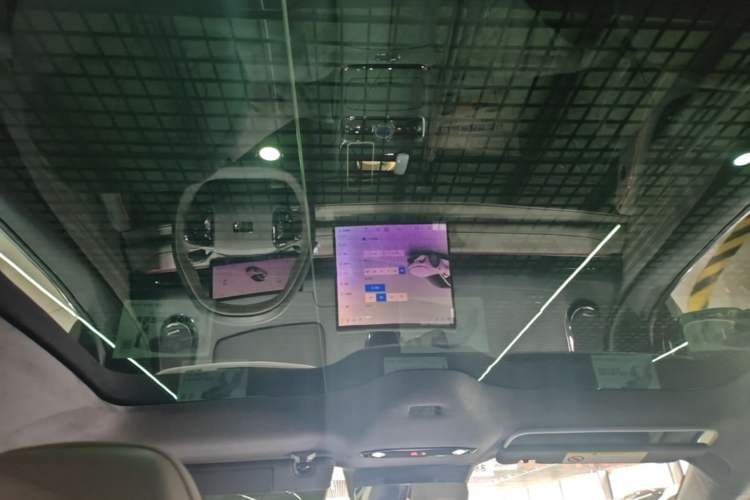 Used Geely Galaxy 8 2025 130km EM-P Starship Edition Headliner