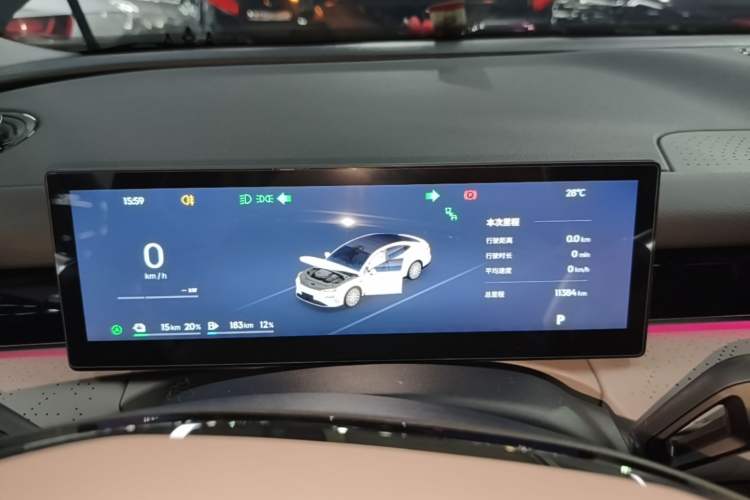 Used Geely Galaxy 8 2025 130km EM-i Deluxe Edition Instrument Cluster