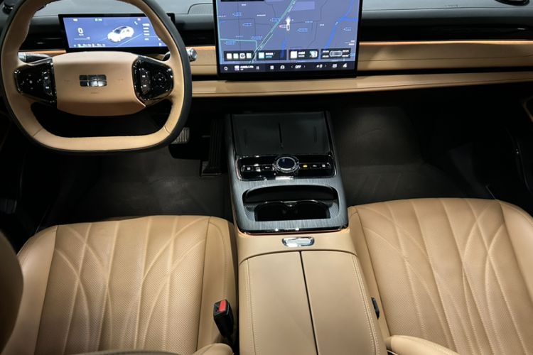 Used Geely Galaxy 8 2025 130km EM-P Starship Edition Interior 2