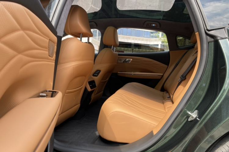 Used Geely Galaxy 8 2025 130km EM-P Starship Edition Interior 2