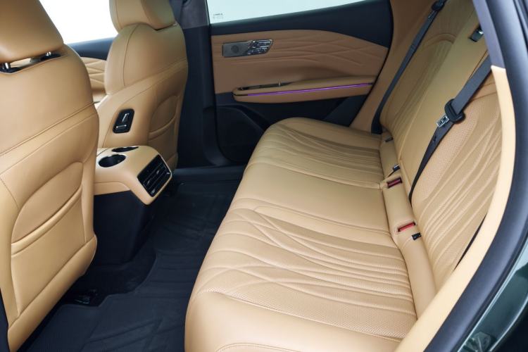 Used Geely Galaxy 8 2025 130km EM-P Starship Edition Interior 2