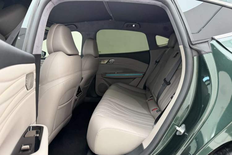 Used Geely Galaxy 8 2025 130km EM-P Starship Edition Interior 2