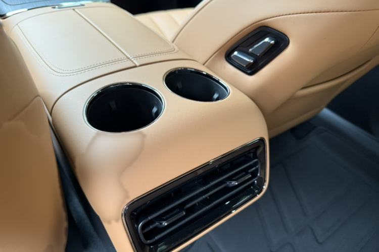 Used Geely Galaxy 8 2025 130km EM-P Starship Edition Interior 3