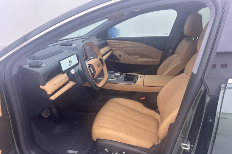 Used Geely Galaxy 8 2025 130km EM-P Starship Edition Interior 5