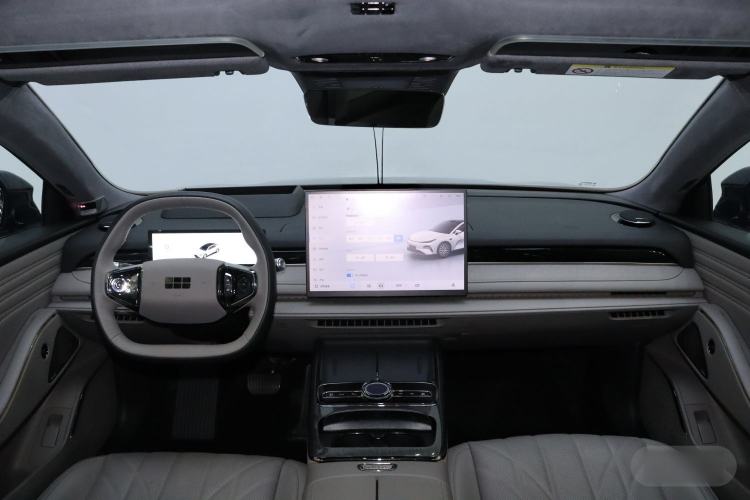 Used Geely Galaxy 8 2025 130km EM-P Starship Edition Interior 6