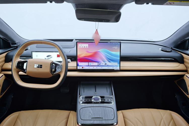 Used Geely Galaxy 8 2025 130km EM-P Starship Edition Interior 7