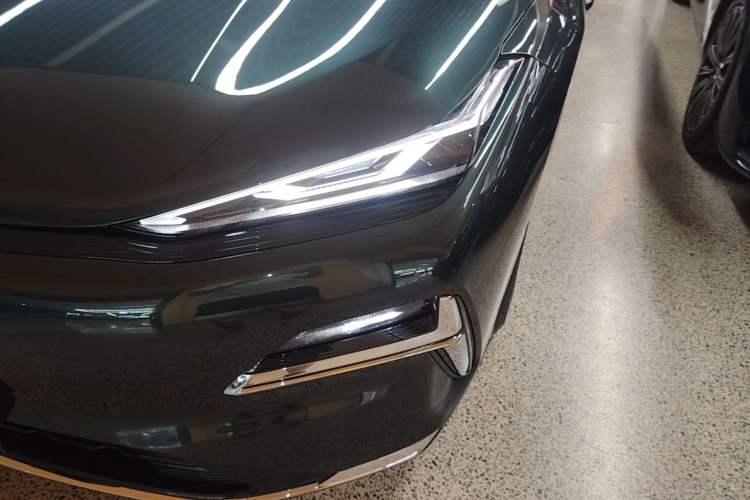 Used Geely Galaxy 8 2025 130km EM-i Flagship Edition Left Front Headlight