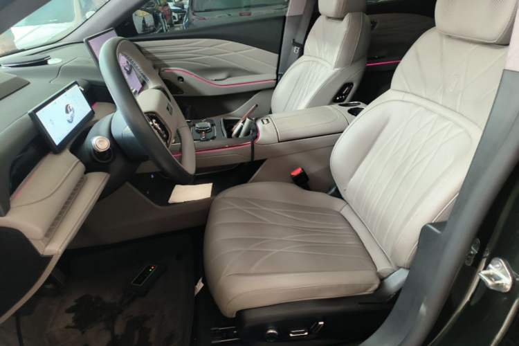 Used Geely Galaxy 8 2025 130km EM-P Starship Edition Left Front Seat