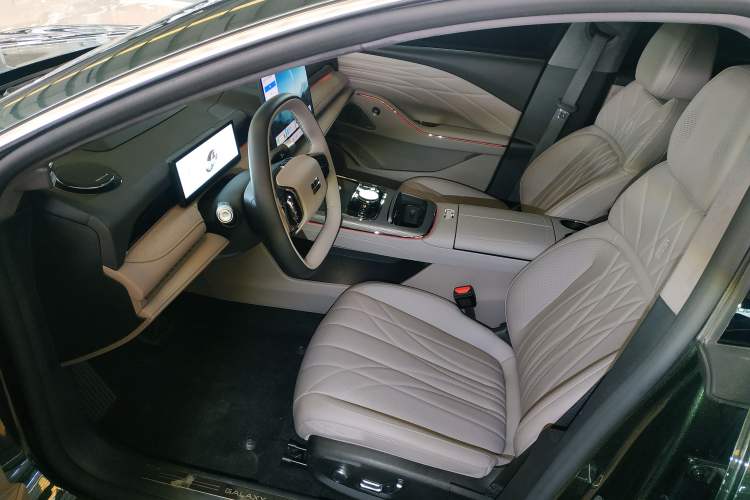 Used Geely Galaxy 8 2025 130km EM-P Starship Edition Left Front Seat
