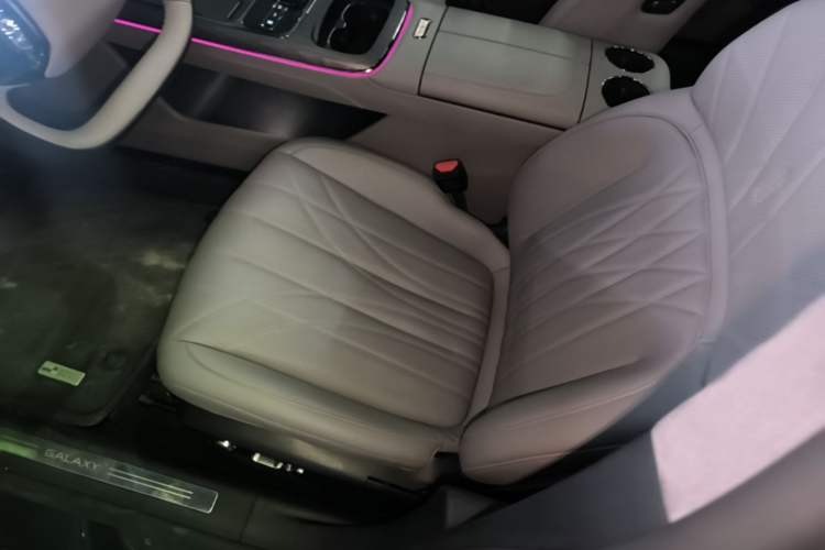 Used Geely Galaxy 8 2025 130km EM-P Starship Edition Left Front Seat
