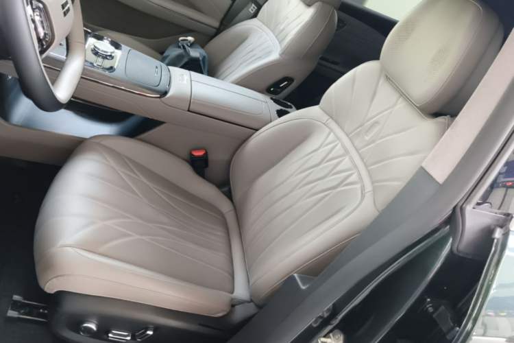 Used Geely Galaxy 8 2025 130km EM-P Starship Edition Left Front Seat