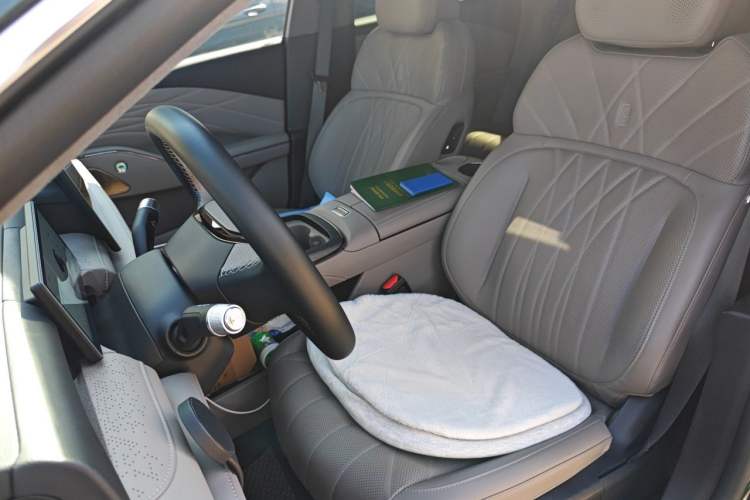 Used Geely Galaxy 8 2025 130km EM-i Flagship Edition Left Front Seat