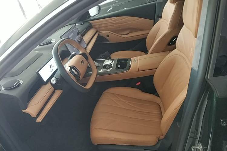 Used Geely Galaxy 8 2025 130km EM-P Starship Edition Left Front Seat