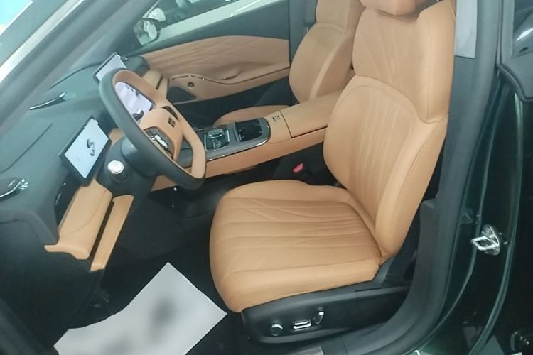 Used Geely Galaxy 8 2025 130km EM-P Starship Edition Left Front Seat