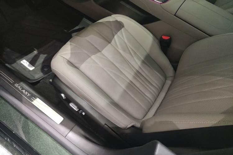Used Geely Galaxy 8 2025 130km EM-P Starship Edition Left Front Seat
