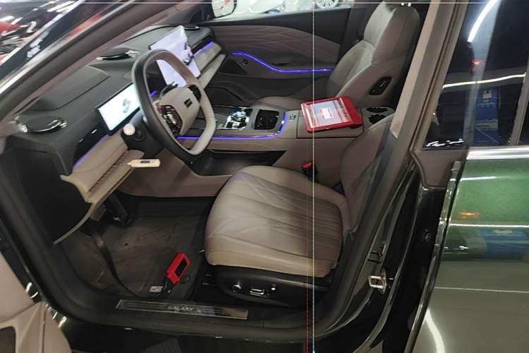 Used Geely Galaxy 8 2025 130km EM-P Starship Edition Left Front Seat