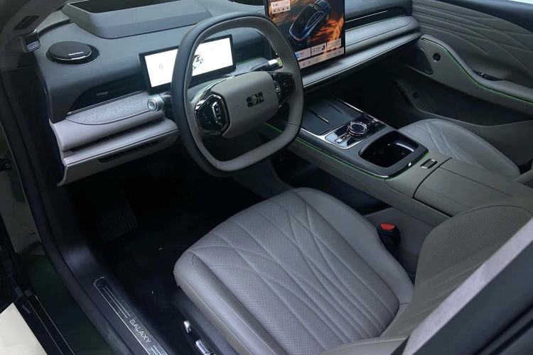 Used Geely Galaxy 8 2025 130km EM-P Starship Edition Left Front Seat